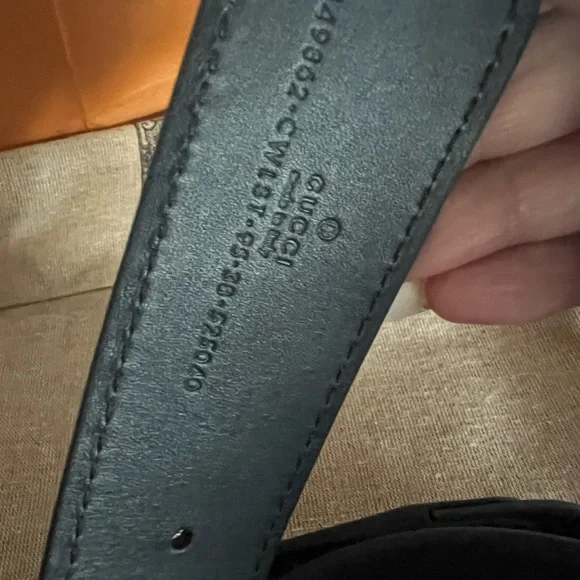 Gucci reversible GG SILVER BUCKLE RED & BLUE LEATHER./CANVAS BELT Like new - Picture 4 of 8